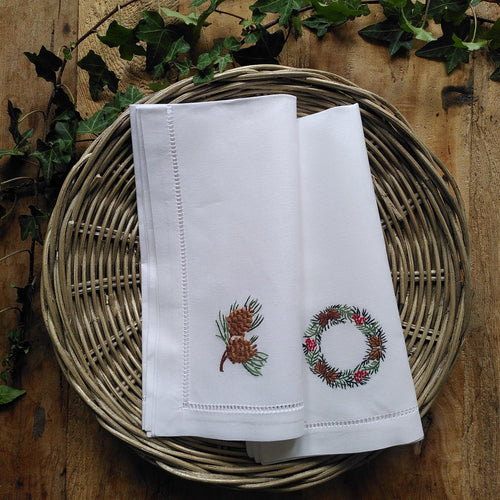 Wreath & Pine Cone branch
