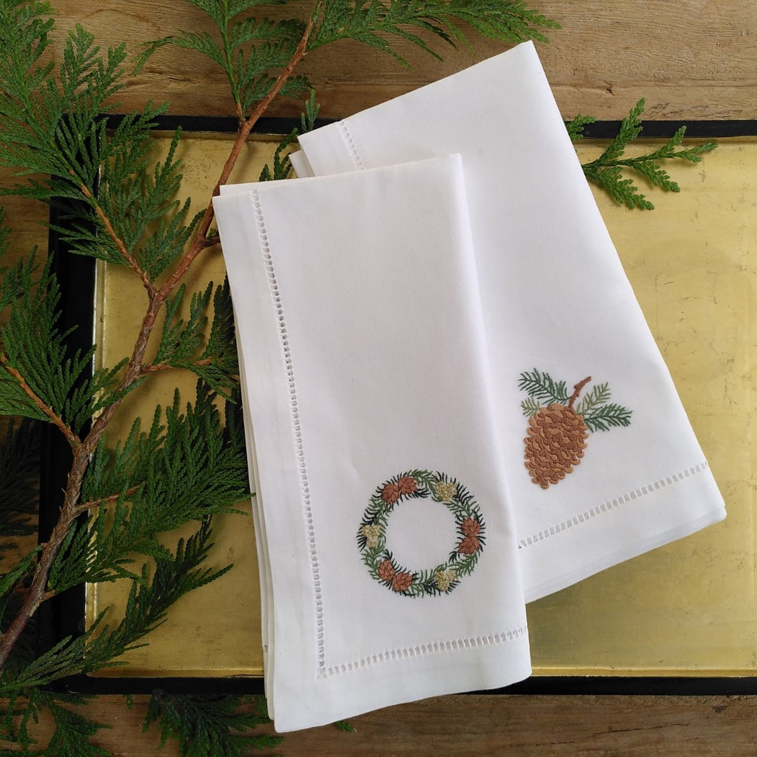 Wreath + Pine Cone napkins